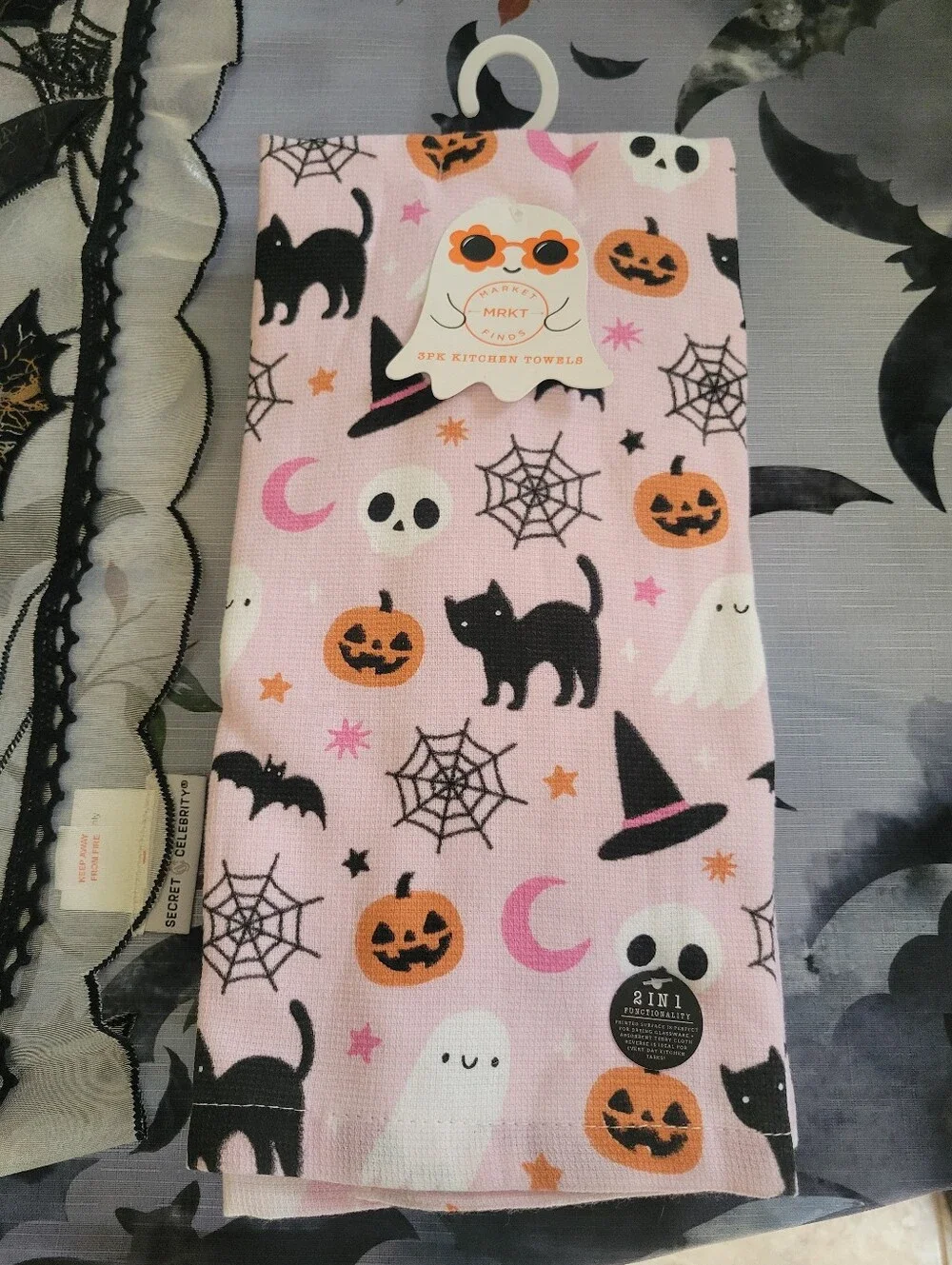 NWT Halloween Ghost Mug And Kitchen Towel Set